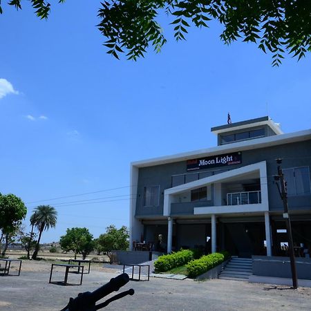 Hotel Moonlight & Restaurant Sehore エクステリア 写真