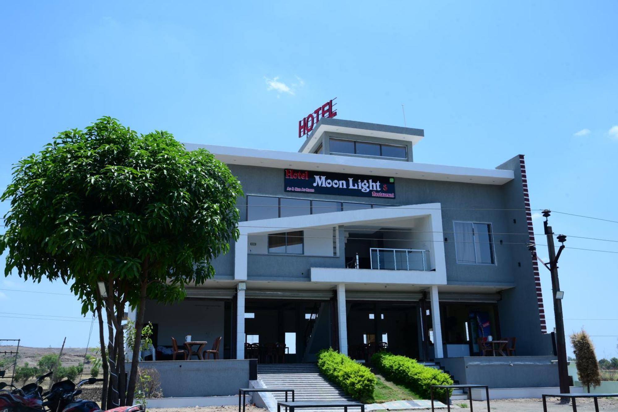 Hotel Moonlight & Restaurant Sehore エクステリア 写真