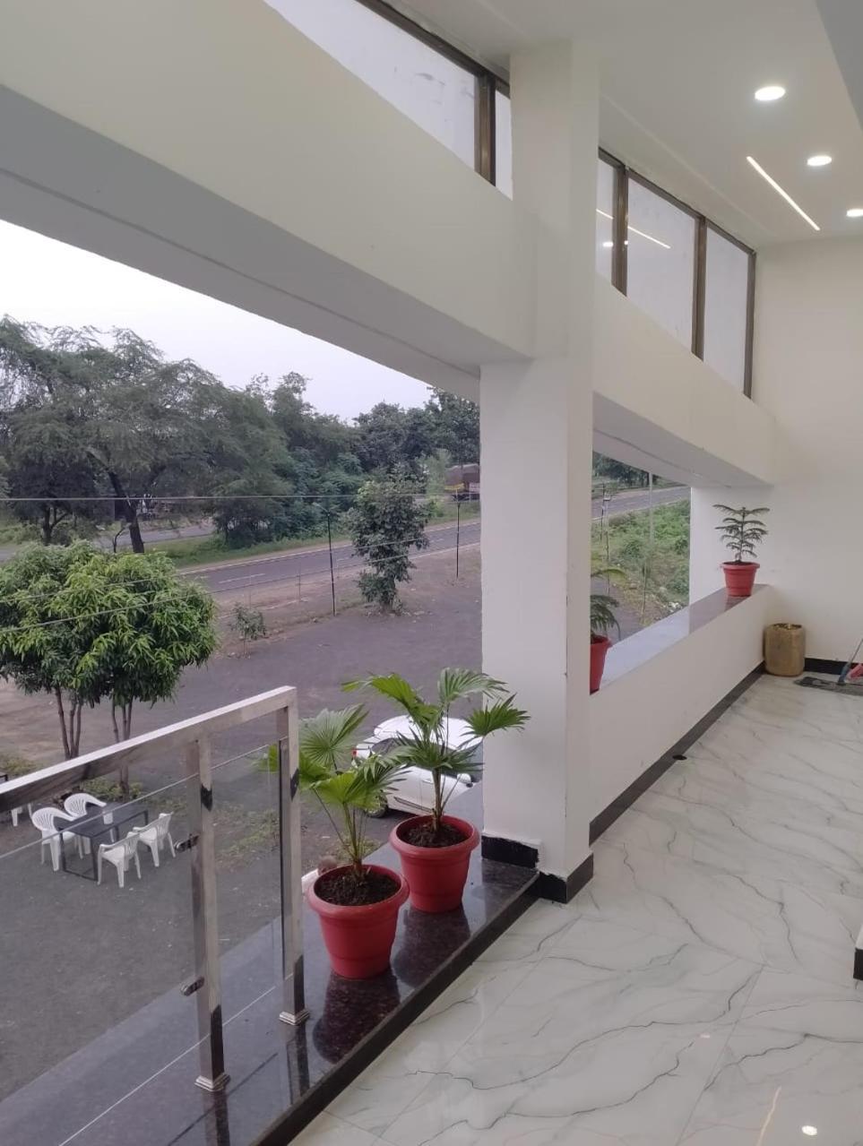 Hotel Moonlight & Restaurant Sehore エクステリア 写真