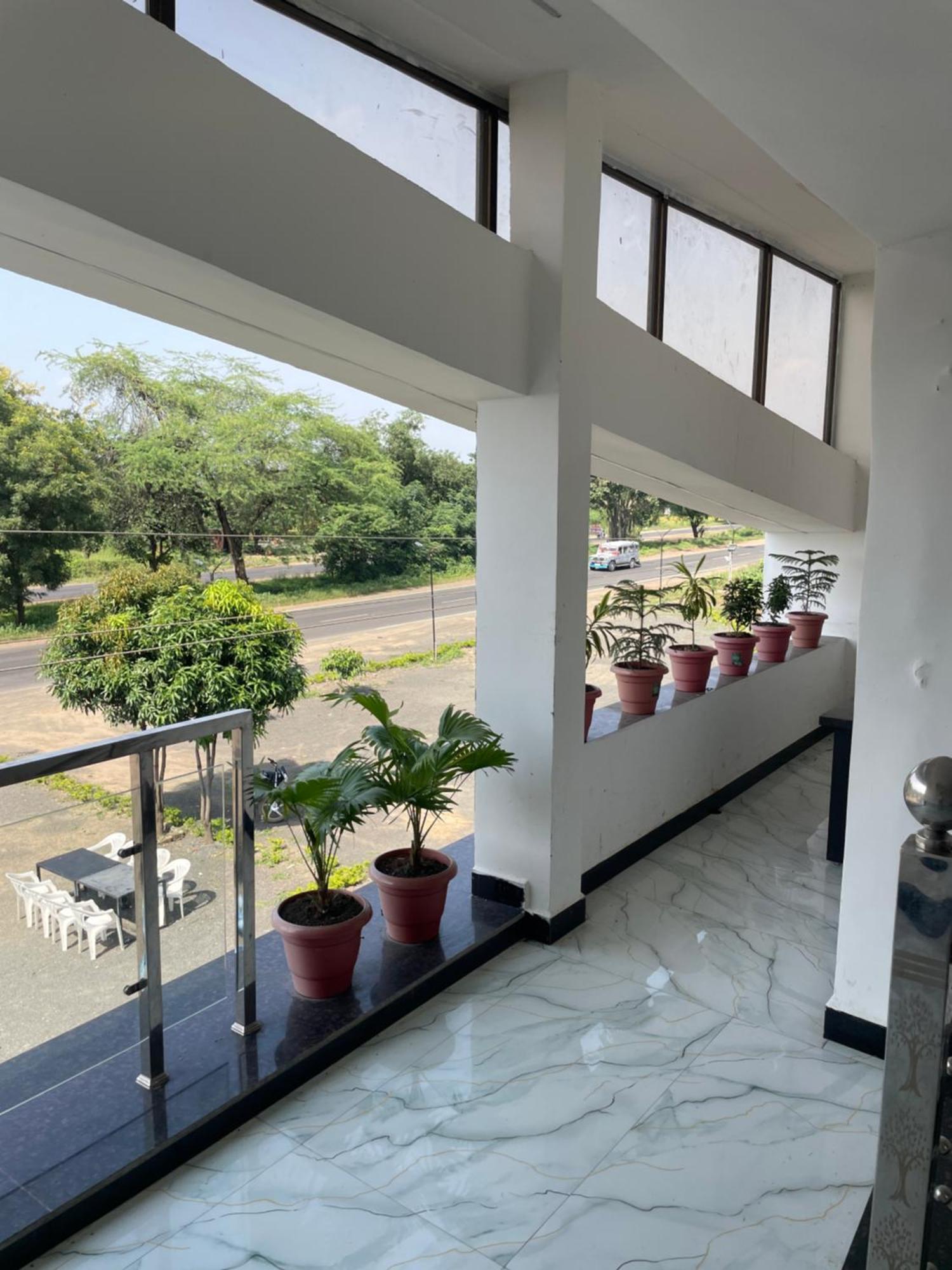 Hotel Moonlight & Restaurant Sehore エクステリア 写真